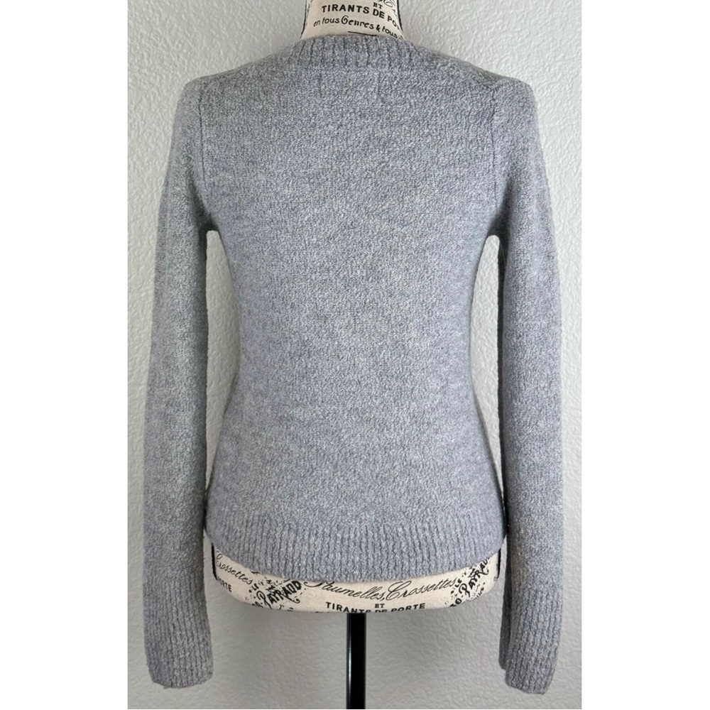 Everlane The Teddy V-Neck Sweater in Soft Gray, size Small - Picture 7 of 14